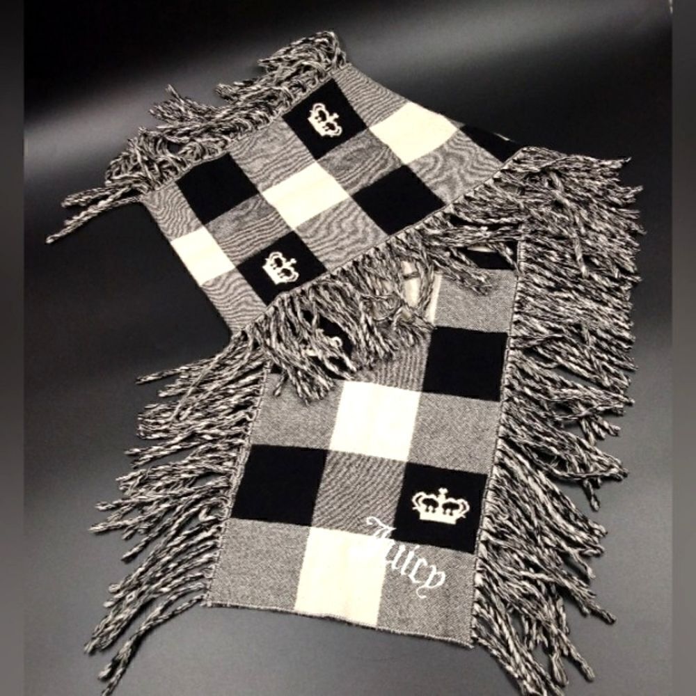 Juicy Couture Knit Fringe Long Scarf Crown  Checkerboard Winter Fall Outdoor